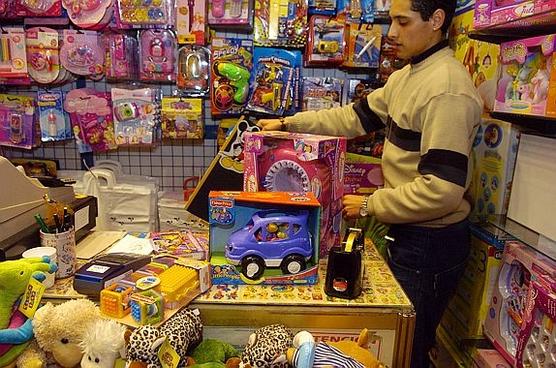 Los productos deben estar exhibidos en góndola con su respectivo precio o valor.