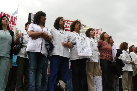 Los trabajadores de la salud definen medidas de fuerza