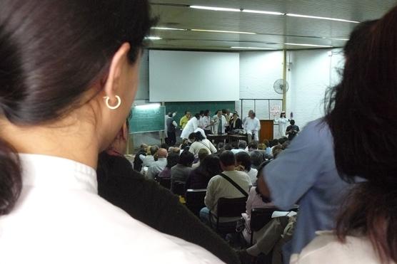 El viernes, en asamblea ratificaron las medidas de fuerza