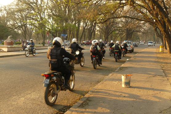 Esta imagen es solo una muestra del exagerado control policial que custodiaba los festejos