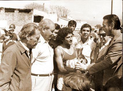 Miguel Sánchez premiado en 1975 en San Miguel de Tucumán