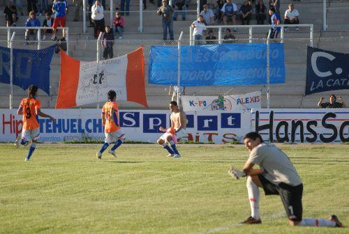 Decepción del arquero Santo