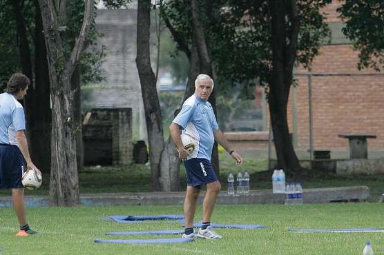 Gómez mete mano al equipo