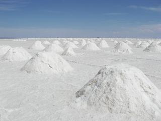 El Salar de Uyuni es el mayor yacimiento de litio del mundo    