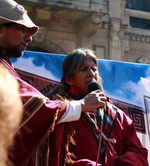 En Plaza Independencia realizaron un acto donde diferentes miembros tomaron la palabra