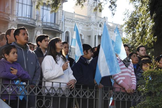 Y público en general