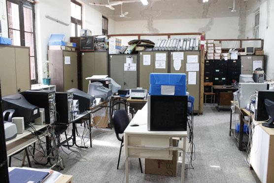 Hoy, esa sala está dividida en dos, allí golpeaban a los detenidos antes de llevarlos a la sala de tortura