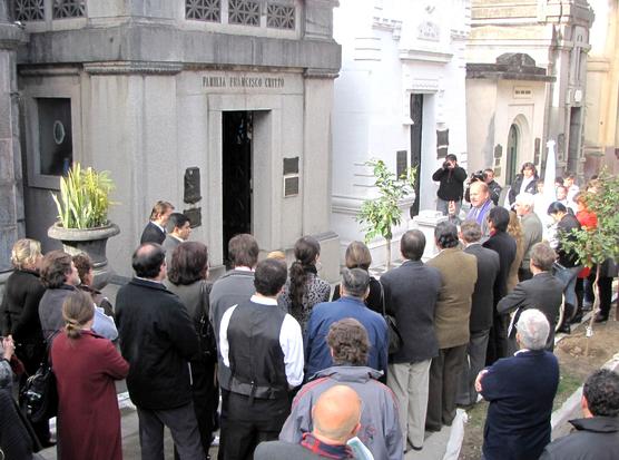 Homenaje en el Cementerio del Oeste