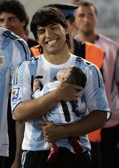 El Kun con su hijo