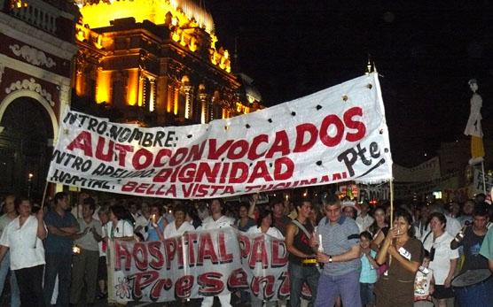 Autoconvocados coparon la Plaza