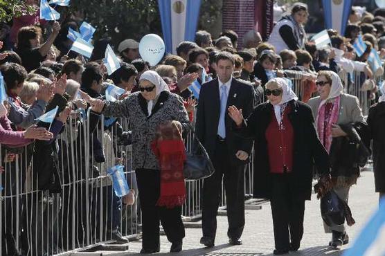 Madres de Plaza de Mayo llegan a la Casa Histórica 