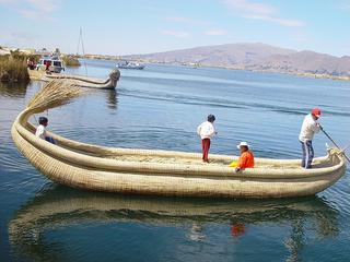 El Lago Titicaca, que comparten Bolivia y Perú, será sometido a estudios sobre sus recursos