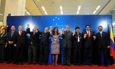 Presidentes y funcionarios en "foto de familia"