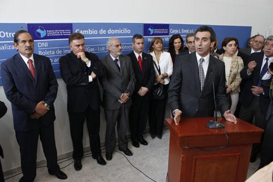 El ministro Randazzo durante la inauguración