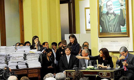 Cristina señala el frondoso informe