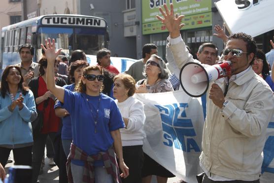 Protesta de ATSA en calle 25 de Mayo