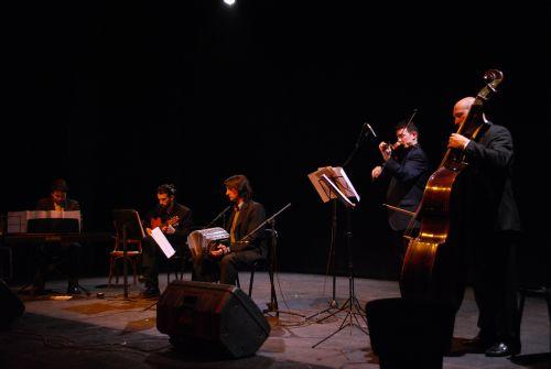 El Quinteto Cinco Esquinas, trae "Tangazos" al Caviglia