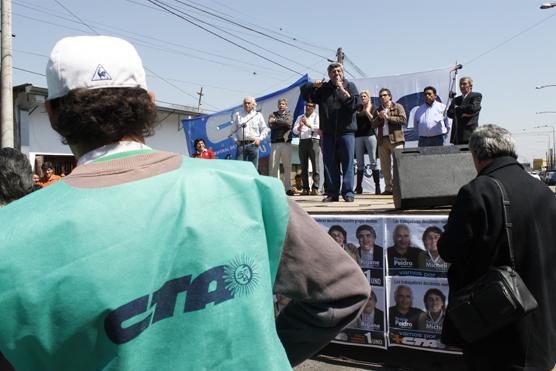 De Genaro en su acto en Tucumán