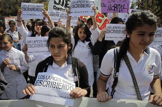 En Tucumán, la movilización fue masiva, exigieron por el boleto estudiantil mayor presupuesto para educación