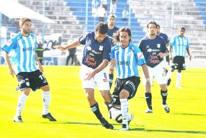 El Lobo se comió al Decano. Foto: Pregón