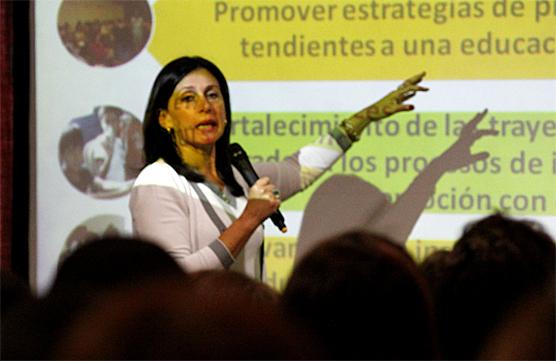 La ministra de Educación, Silvia Rojkés de Temkin expuso cómo está funcionando el sistema educativo en la provincia