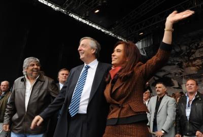 Néstor y Cristina en el acto de la CGT en River