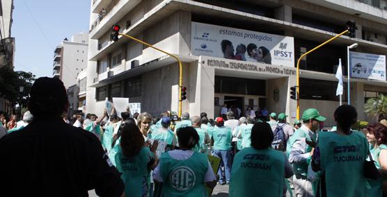 Ate junto a otras organizaciones, están realizando marchas y cortes, piden aumento salarial