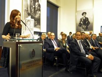 Cristina junto a Alperovich, Scioli, Ríos, durante el anuncio