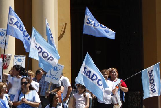 Arzobispado se comprometió a saldar deudas con docentes de escuelas parroquiales tras reunirse con SADOP