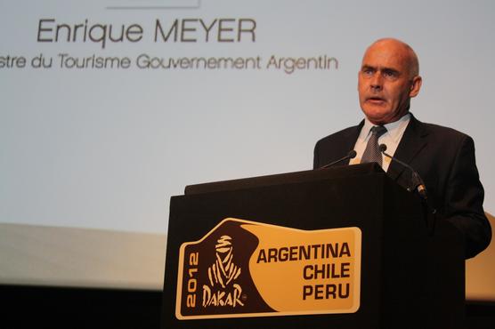 Meyer en el anuncio oficial