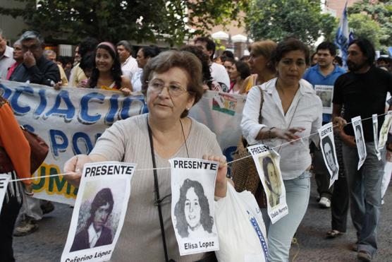 Hoy por la tarde se realizará una gran marcha por el día de la memoria