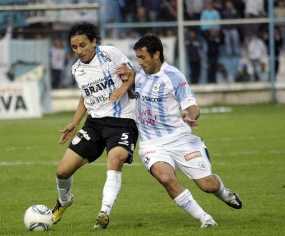 Atlético Tucumán perdió por 3 a 0 en su cancha con Gimnasia y Esgrima de Jujuy