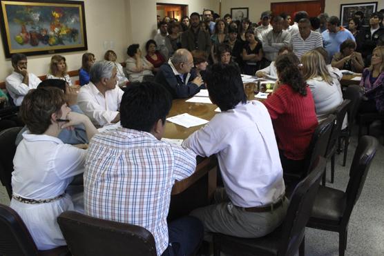 Un intenso debate se vivió ayer durante la sesión extraordinaria del Consejo Directivo de la facultad de Filosofía y Letras