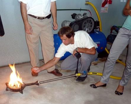 Mechero a Biogás para utilizarlo en reactor de Biodiesel