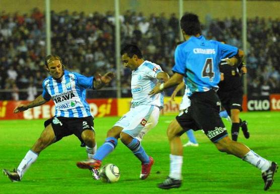 Belgrano venció por 2 a 0 al Decano