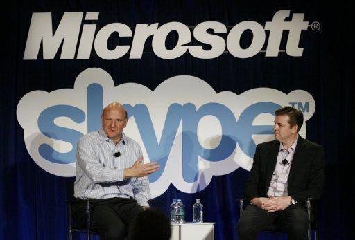 Los presidentes de Microsoft, Steve Ballmer, y de Skype, Tony Bates