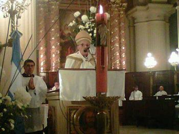 El arzobispo de Tucumán, monseñor Luis Villalba en el Tedeum