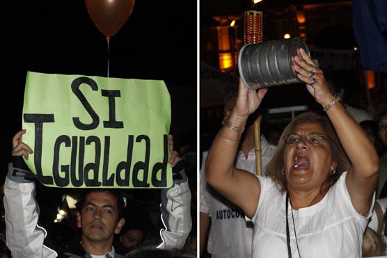 A la izquierda aniversario de la ley del matrimonio igualitario, a la derecha bronca de los autoconvocados de la salud