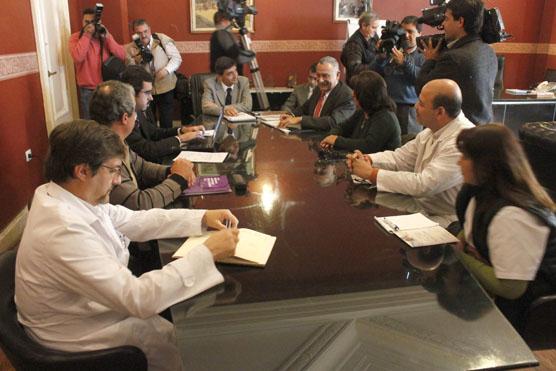 Durante más de dos horas el Gobierno y los Autoconvocados mantuvieron una cordial reunión