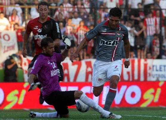 Newell`s -Estudiantes juegan el domingo