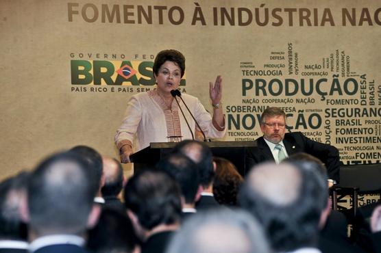 Dilma, durante su discurso ayer en Brasilia