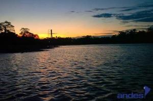 Atardecer en el Río Aguarico