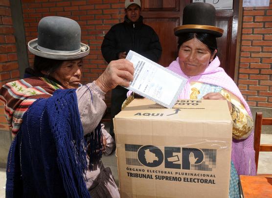 El pueblo boliviano en las urnas designó jueces