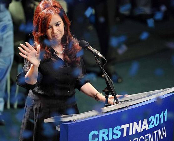 A días de las elecciones nacionales, la presidenta Cristina Fernández y el ministro de Economía, Amado Boudou, cerraron la campa