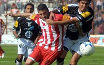 San Martín de Tucumán empató 2-2 con Juventud Antoniana de Salta