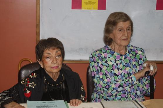 Homenajearon a las poetizas Ariadna Chávez y Carola Briones