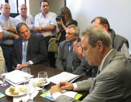 Alperovich se comprometió a sancionar a las industrias que contaminan en la reunión del Comite Cuenca Salí Dulce