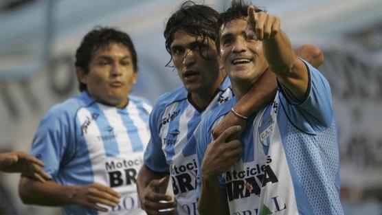  Atlético Tucumán consiguió el primer triunfo de local.