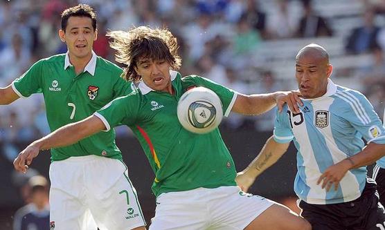 El seleccionado argentino, que venía de una derrota de visitante contra Venezuela, empató 1 a 1 con Bolivia