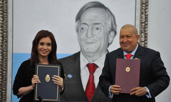 Cristina Fernández y Hugo Chávez suscribieron varios convenios de cooperación